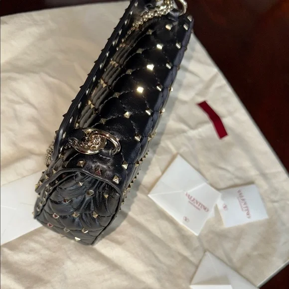 Valentino Garavani Black Quilted Nappa Rock-stud cross body Bag - Picture 10 of 15